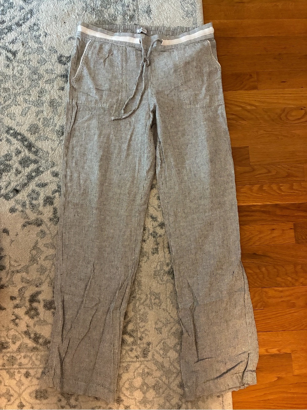 Susina Black and Cream Striped Knit Drawstring Pants - Medium